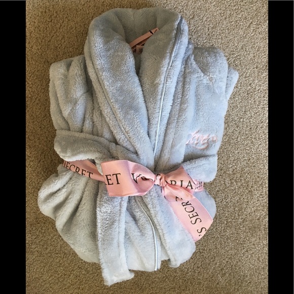 Victoria's Secret Other - NWT Victoria’s Secret Plush Robe